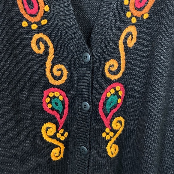 VINTAGE LESLIE Fay Black Grandmacore Embroidered Cardigan S - Picture 5 of 13